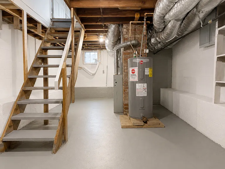 632 S Harlan Ave #C — Photo 21