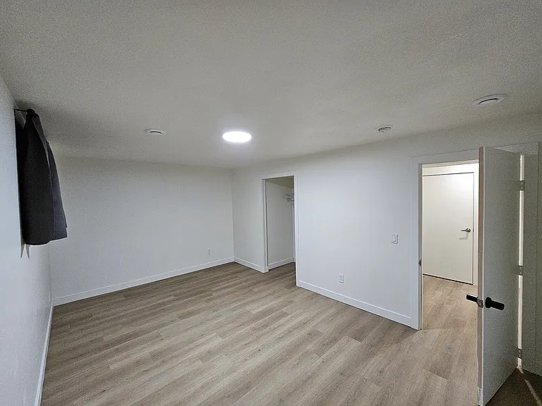8315 NW Addison Dr SE #2 — Photo 6