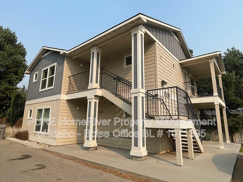 2 bed, 2.0 bath, 1000 sqft, $1,395 — Photo 1
