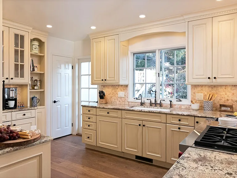 850 Cheltenham Rd — Photo 14