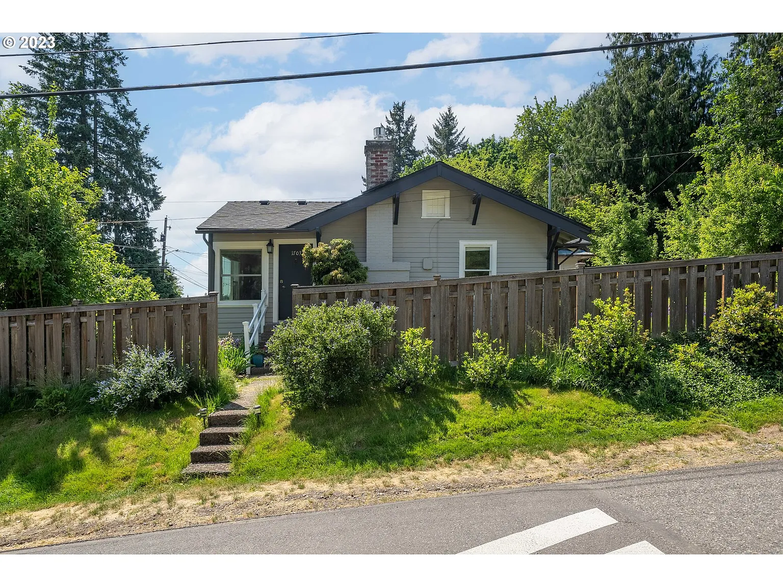 1703 SW Marigold St Unit A photo 1