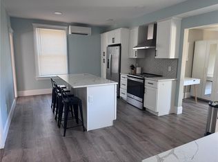 35 Elm St #B, Newport, RI 02840