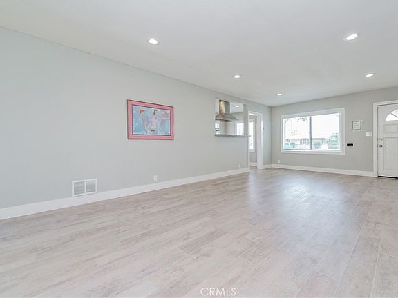 4th image of 13229 Arcturus Ave