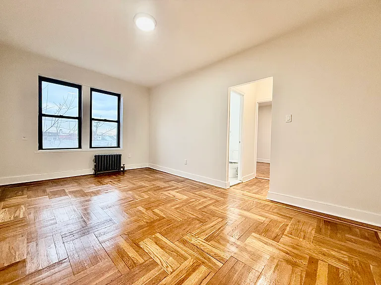 1544 Gillespie Ave #6B — Photo 1