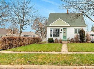 860 Winston Dr, Monroe, MI 48161