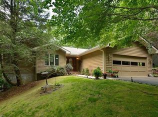 27 Southridge Rd, Pisgah Forest, NC 28768