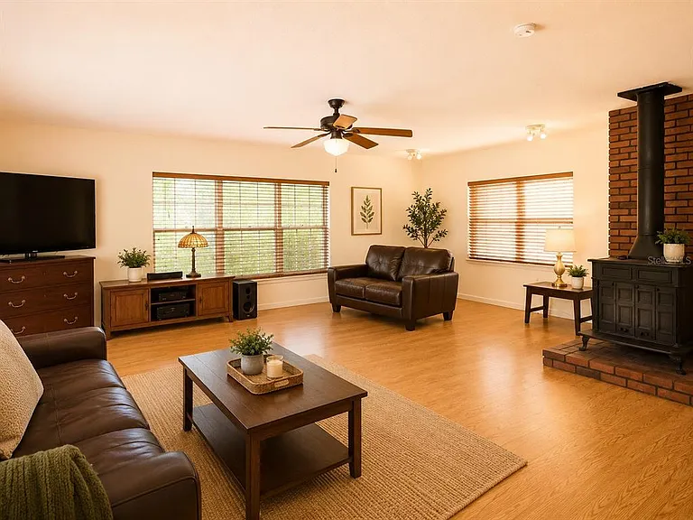 2515 16th Avenue Dr E — Photo 15