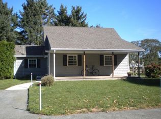 516 3rd Beach Rd #A, Middletown, RI 02842