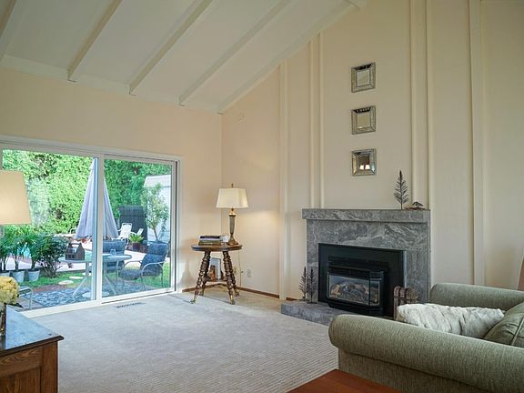 2nd image of 133 Darryl Dr
