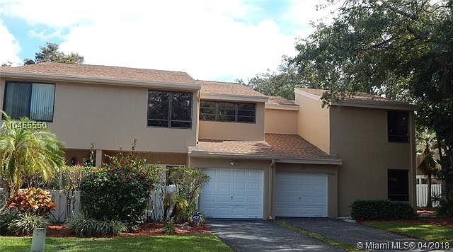 1st image of 9884 Fairway Cove Ln