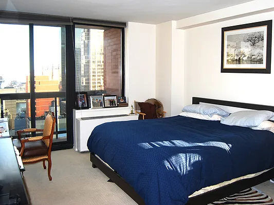 Sold by Sotheby's International Realty | media 10