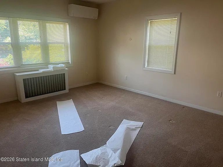 89 Bard Ave — Photo 10