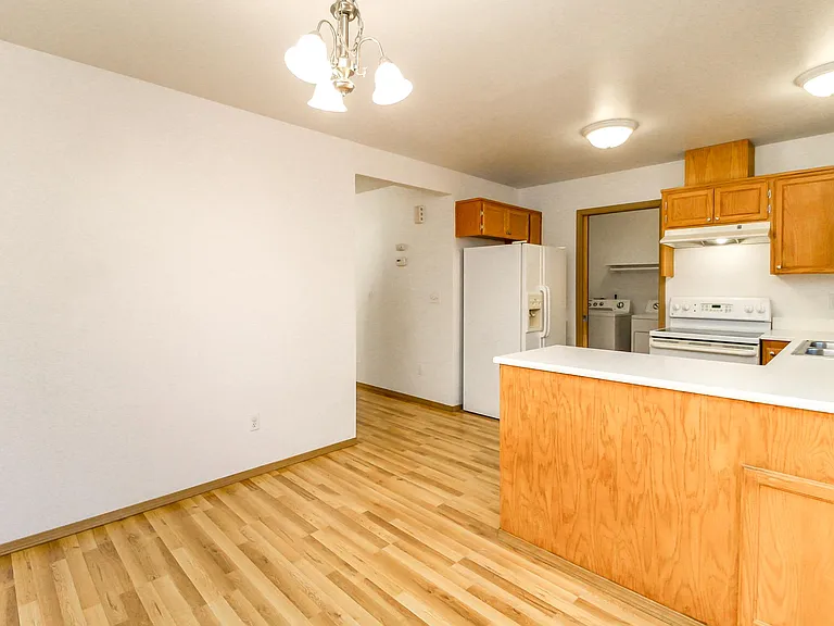 3307 S 43rd St — Photo 7