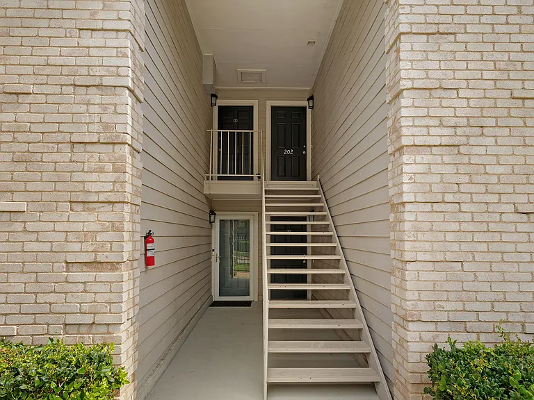 5881 Preston View Blvd #202 — Photo 3