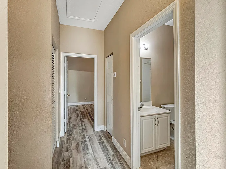179 E Bay Cedar Cir — Photo 15