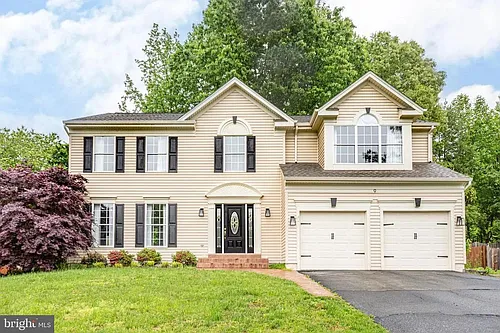 9 Westhampton Ct Photo 1