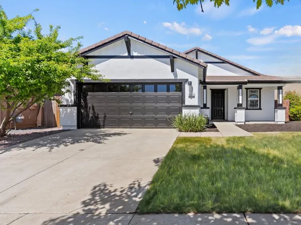 1347 Leighton Grove Dr, Plumas Lake, CA 95961