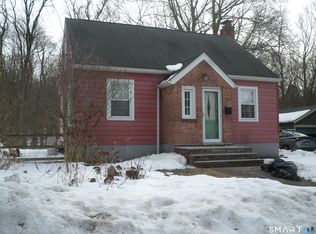 35 Barrett St, Hamden, CT 06517