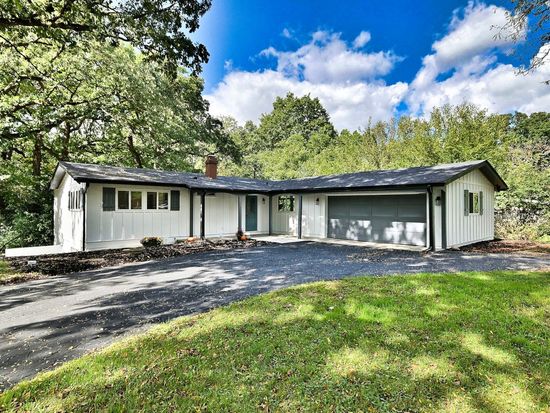 1605 Middletree Rd, Joliet, IL 60433