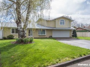 187 N 7th St, Jefferson, OR 97352