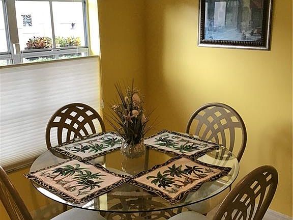 5th image of 10358 Quail Crown Dr #12