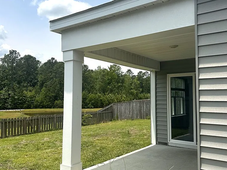 631 Avington Ln NE — Photo 20