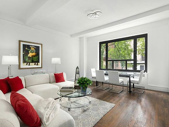 3rd image of 180 E 79th St APT 4F