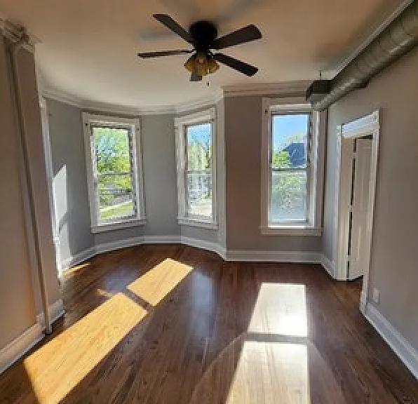 1056 N Rockwell St #2 — Photo 2
