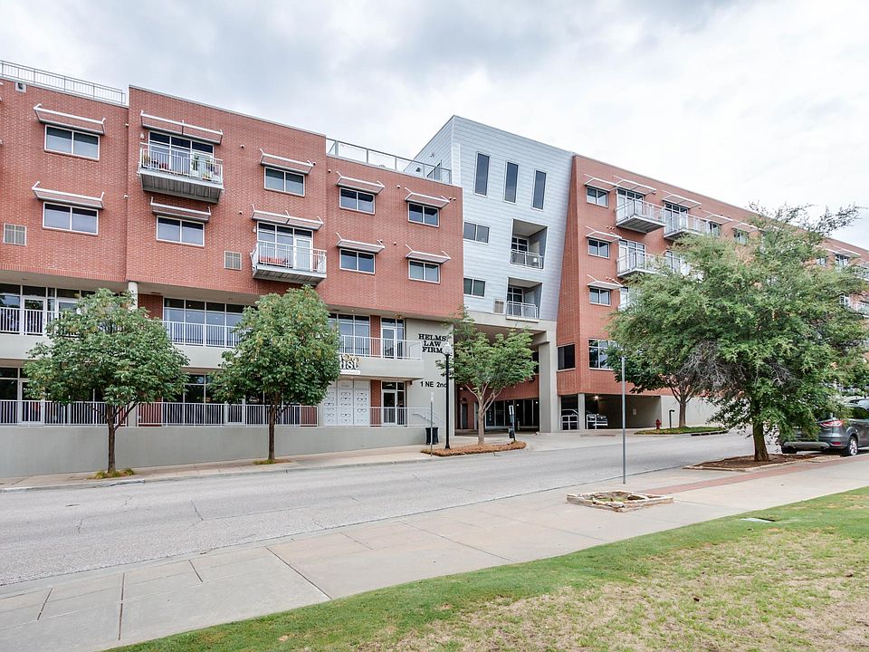 1st image of 1 NE 2nd St #421