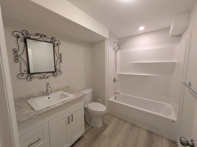 203 Bishop Dr — Photo 9