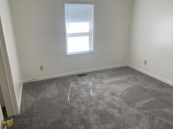 5th image of 3007 Kentwood St #C