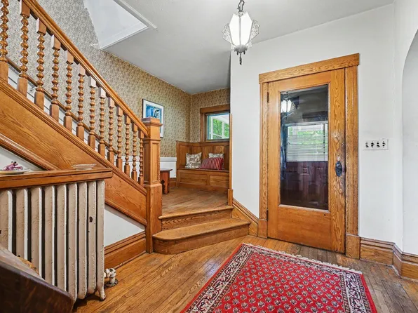 2012 Iglehart Ave, Saint Paul, MN 55104