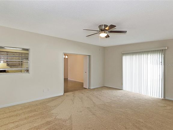 4th image of 10809 Airview Dr