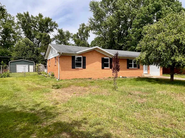 917 Newman Dr, Worthington, KY 41183