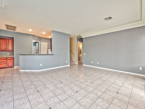 3rd image of 220 Lorryn Ln Unit 2