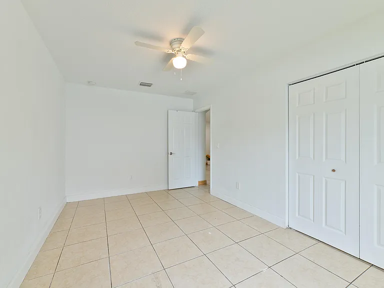 289 SW 3rd Ct — Photo 21