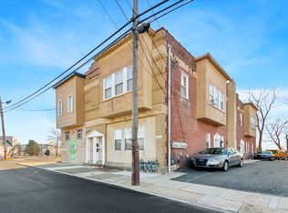 412 Powhattan Ave APT 4, Essington, PA 19029