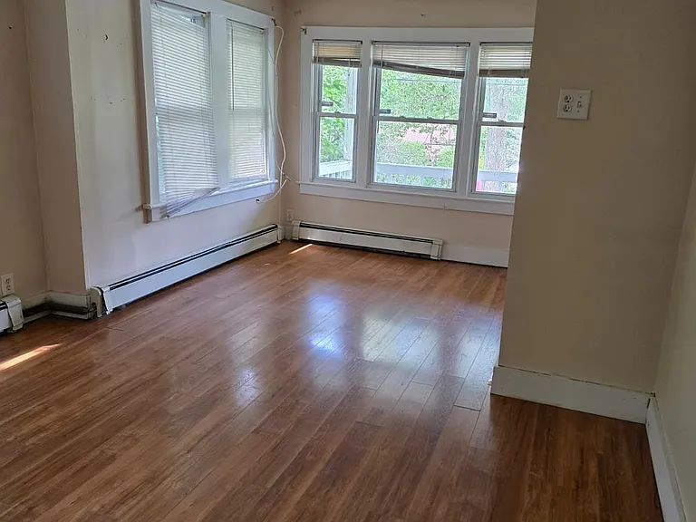 375 Mountaindale Rd — Photo 8