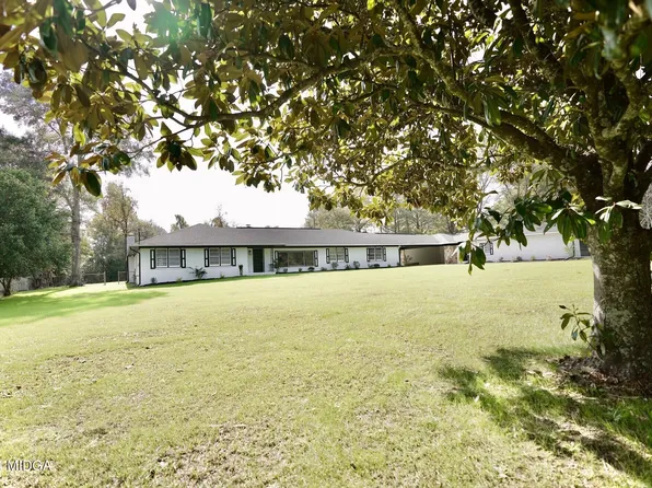 3166 Holleman Dr, Macon, GA 31216