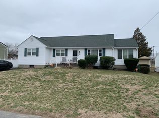 28 Cedar Dr, Glen Burnie, MD 21060