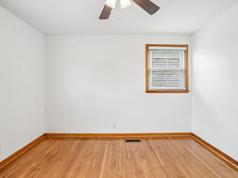 6609 Beacon Ln — Photo 11