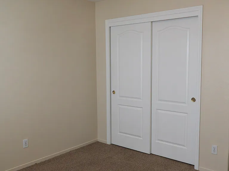 1044 E Manhattan Ave — Photo 20