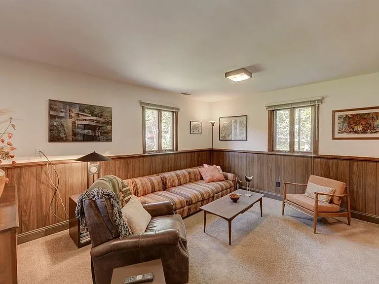 3051 Lakeside Dr — Photo 13