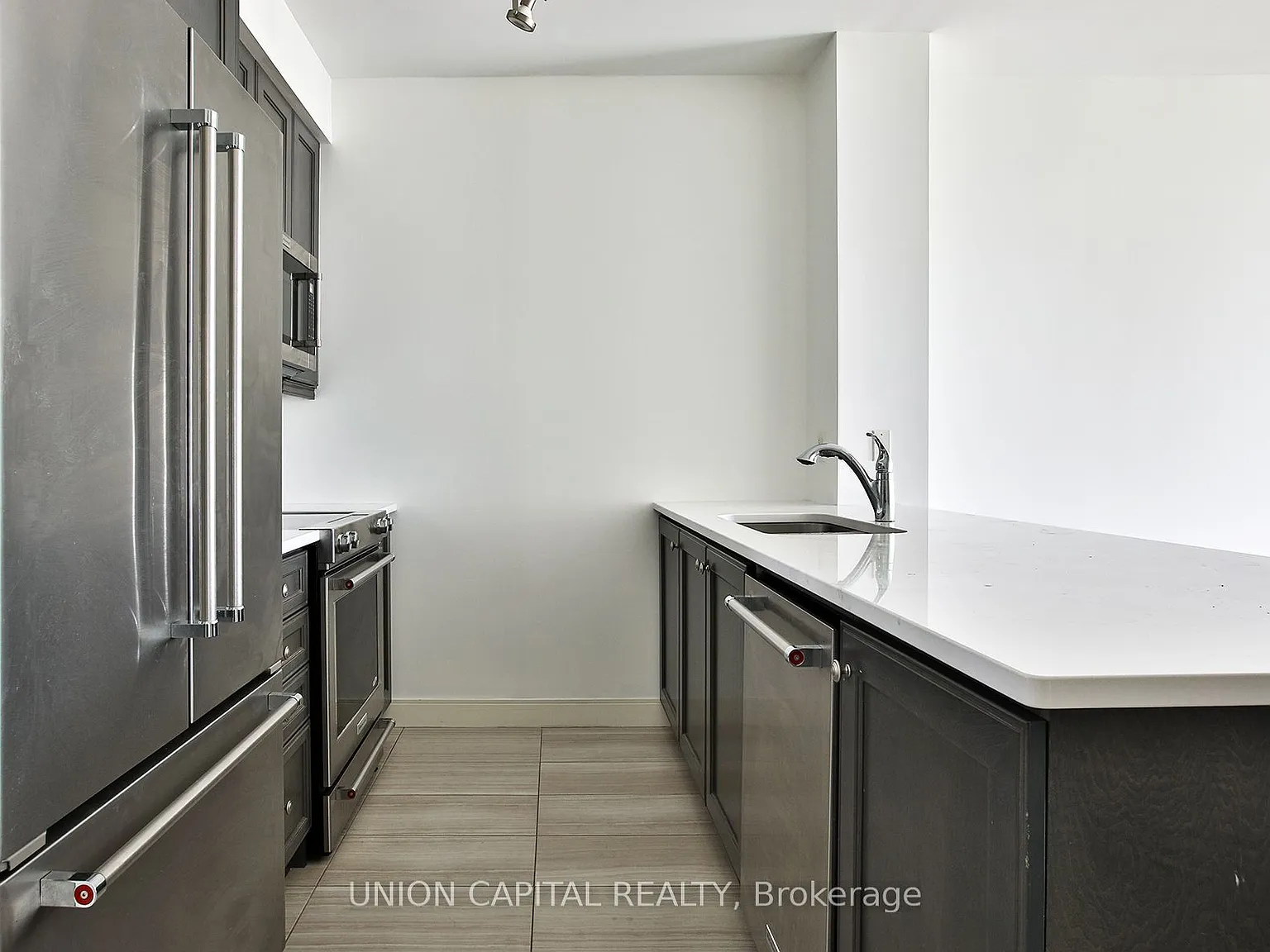 2 bed, $3,500 — Photo 3