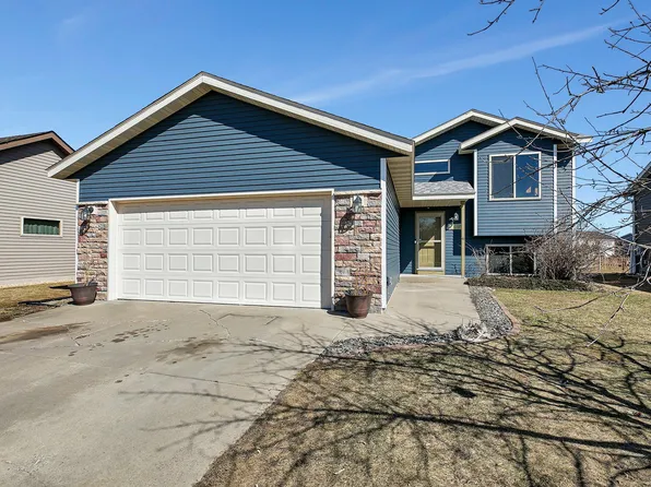 1071 Orchid Dr NE, Sauk Rapids, MN 56379