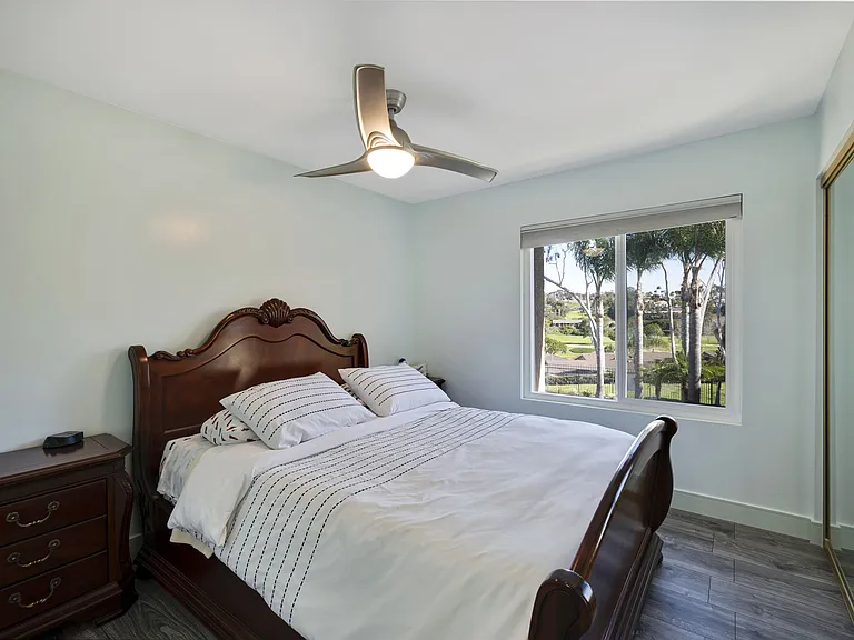 2nd bedroom is a queen