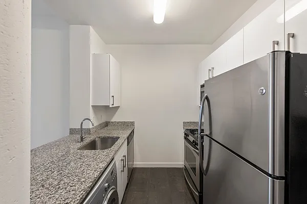 Rented by Nest Seekers International | media 29