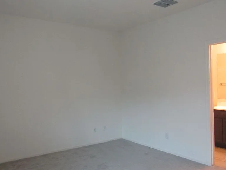 188 W Seven Seas Dr — Photo 12