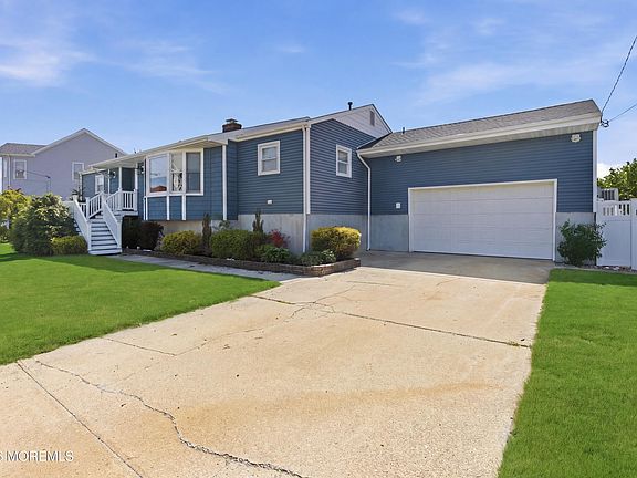 3rd image of 3315 Windsor Avenue