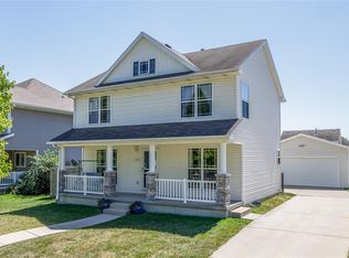 2015 SW Reunion Cir, Ankeny, IA 50023